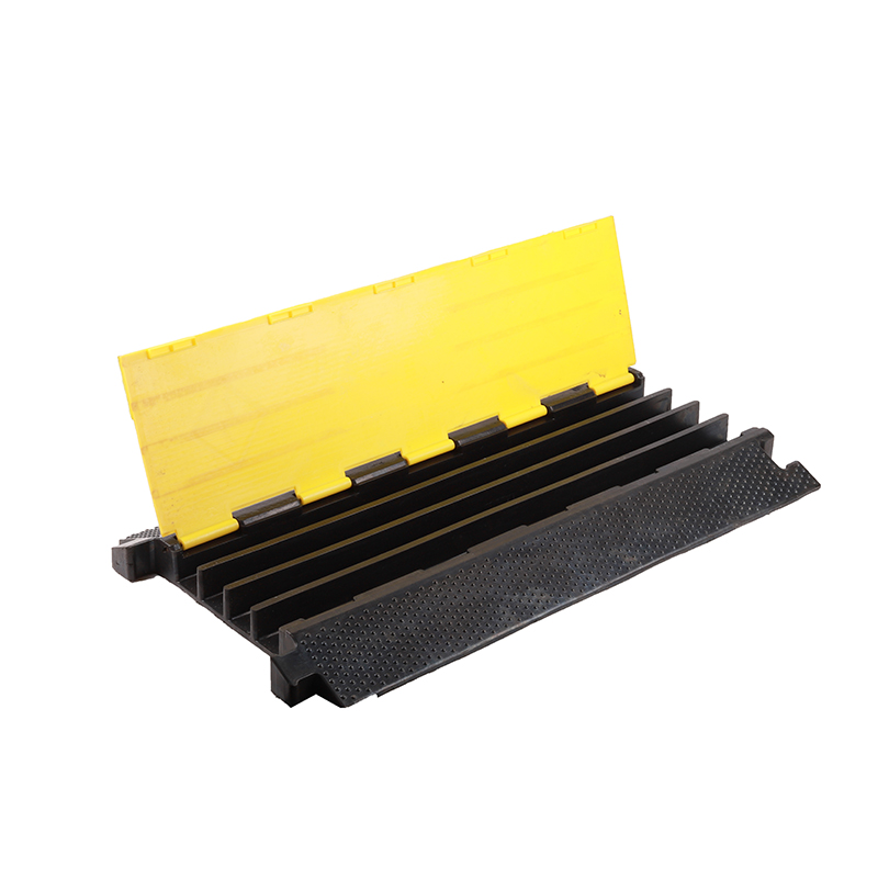 SH024-4B Perindustrian Luaran Kalis air dan pelindung kabel plastik